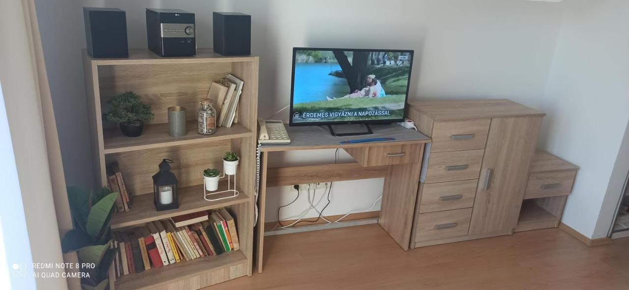 Sunshine 208 Apartman บาลาตอนซาร์โซ ภายนอก รูปภาพ