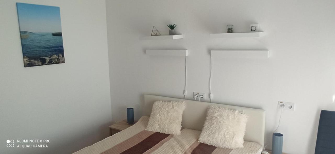 Sunshine 208 Apartman บาลาตอนซาร์โซ ภายนอก รูปภาพ